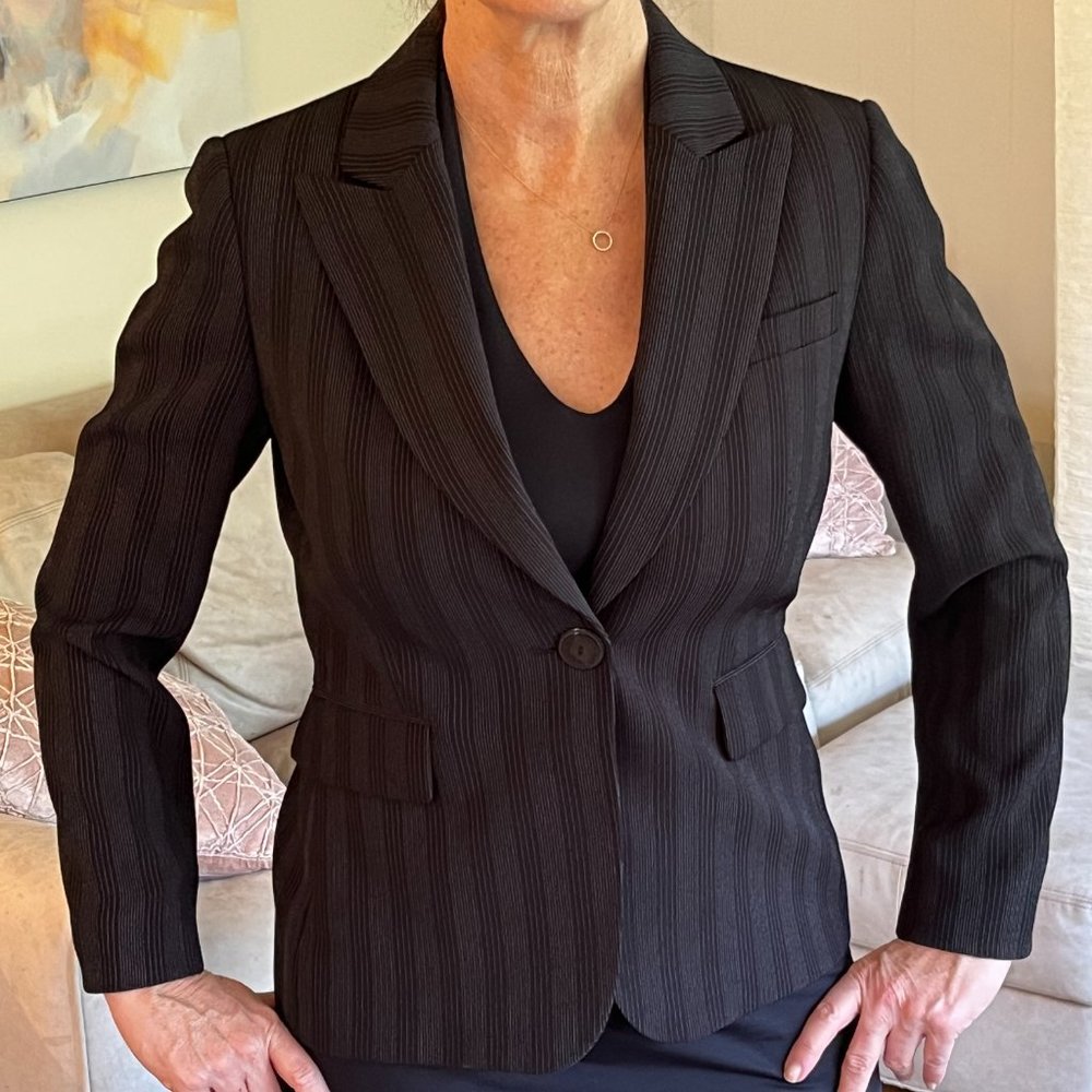 Four Season Vintage Tahari Pinstriped Single Button Blazer - Size 6